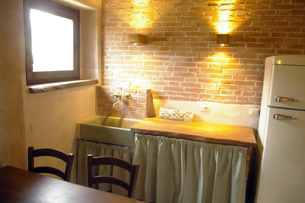 B&B Casale Di Poggioferro 斯坎萨诺 客房 照片