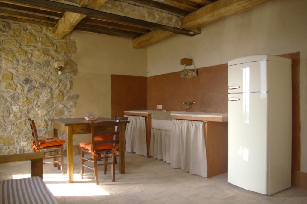 B&B Casale Di Poggioferro 斯坎萨诺 客房 照片
